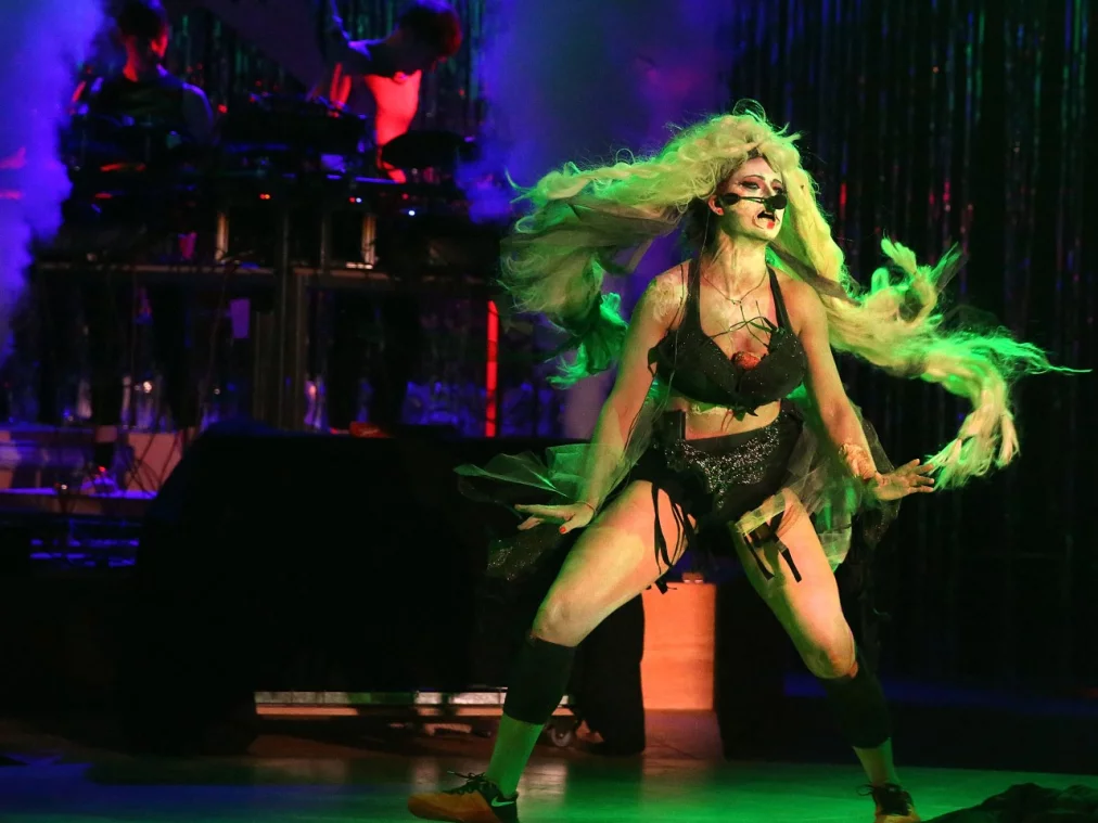 the_greatest_show_3_anjabeutler.de_601_hp