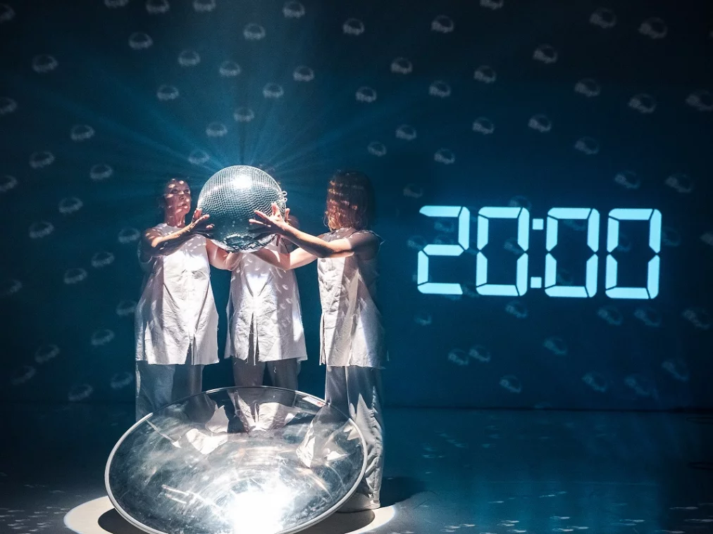 martin-hansen_c_gregory-lorenzutti-01_hp