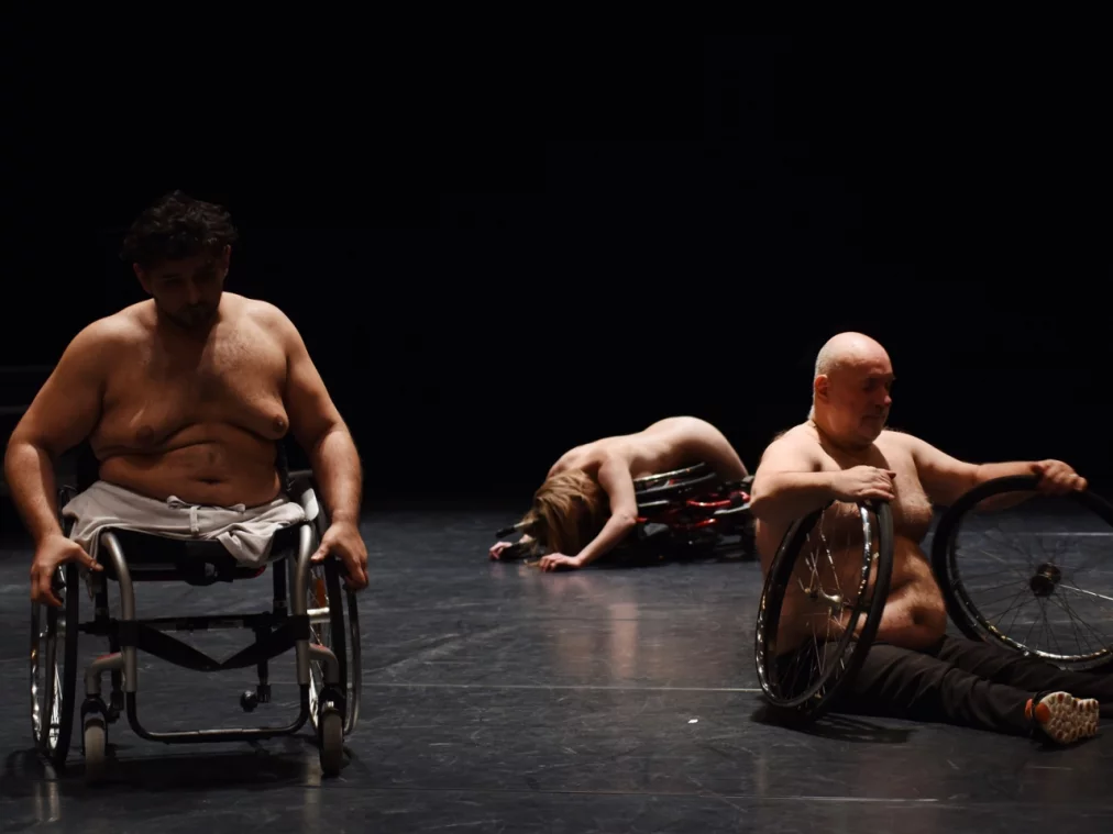 uhlich_every-body-electric-c-alexi-pelekanos_hp