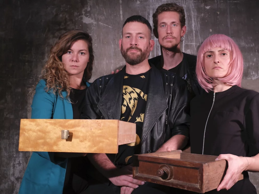 Vier_c_Paul Sleev_HP