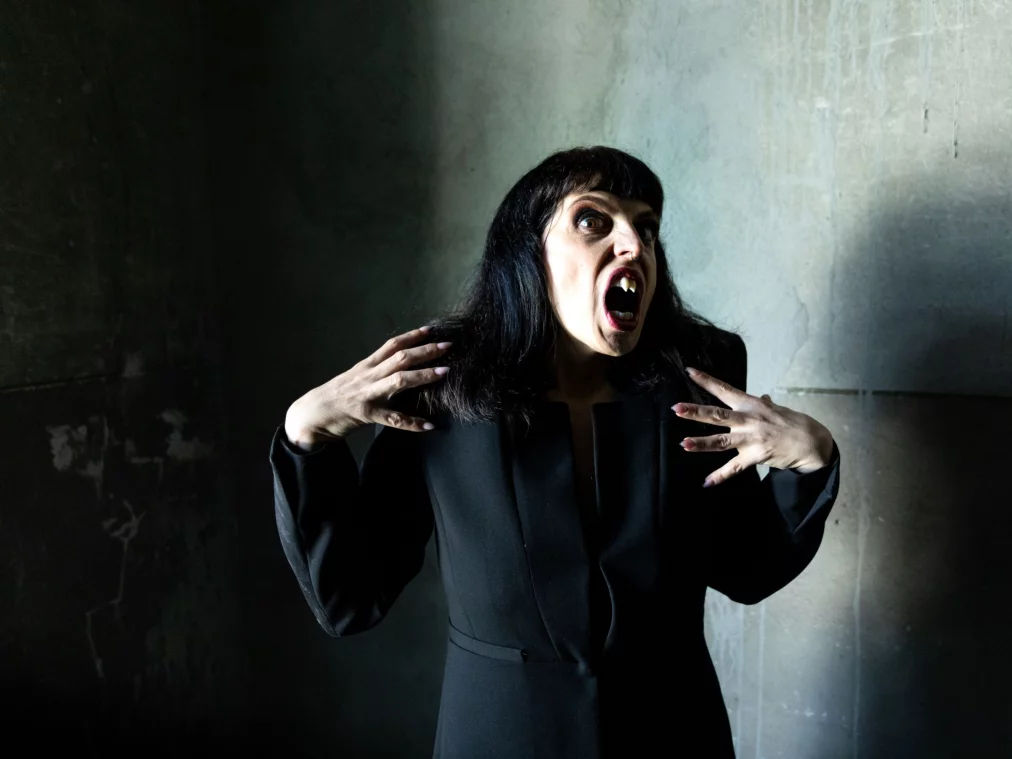 Anna Natt_final-17_Mayra Wallraff