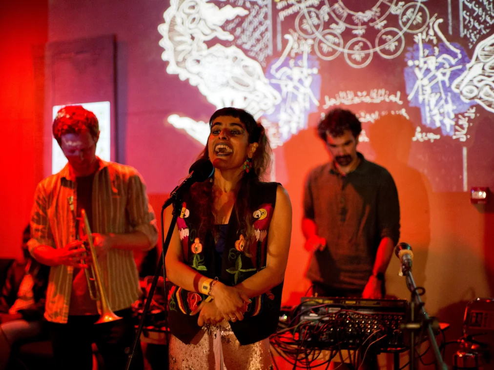 FROM_THE_LIPS_(vl Sam Warner, Tara Fatehi, Pouya Ehsaei)_(c)Holly_Revell